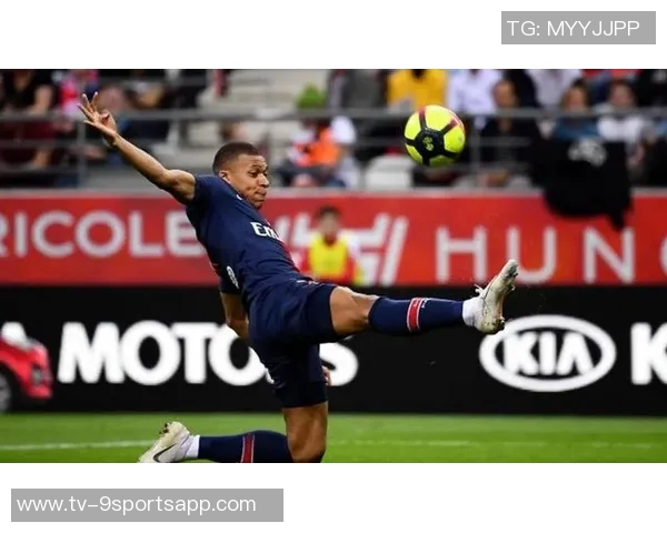 法媒报道姆巴佩弟弟伊桑遭遇右大腿肌腱断裂伤情预计缺阵两个月以上